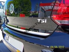 shumee VW POLO 5 V - KROMIRANI LETOVI Kromirana zaščita prtljažnika