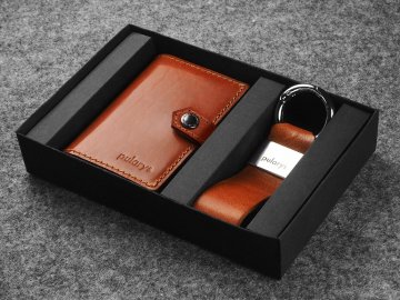 shumee Denarnica HIKER z obeskom za ključe iz usnja Nomad iz konjaka