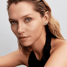 Pandora Dolgi srebrni uhani s trojnimi srčki 294411C01