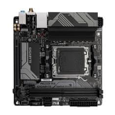 Gigabyte Gigabyte A620I AX 1.0 Družina procesorjev AMD Podnožje procesorja AM5 Podprti pomnilnik DDR5 DIMM Podprti vmesniki trdega diska SATA, M.2 Število SATA priključkov 2