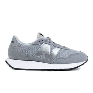 New Balance Čevlji 40.5 EU 237