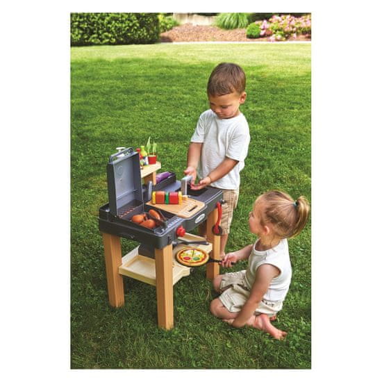 Otroška poletna kuhinja z dodatki