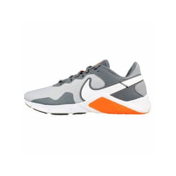Nike Čevlji za trening Legend Essential 2