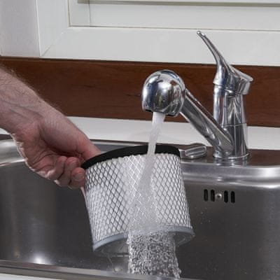 Vzdržljiv INOX rezervoar in HEPA filter