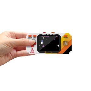 Barvni zaslon na mini Atari konzoli