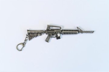 TOY RIFLE 7 COMIC ONLINE GAMES kovinski obesek za ključe