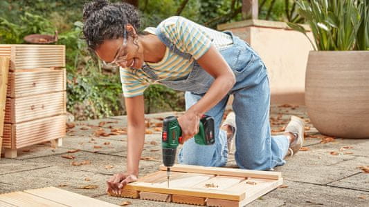 241-delni komplet pribora in 2x baterija