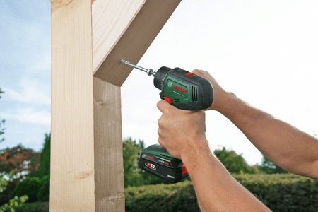 Pomožni ročaj in 18V baterija v paketu