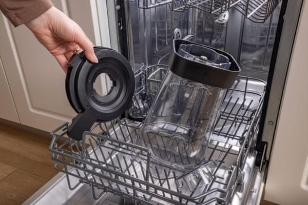 Tritan posoda in šestkrako rezilo