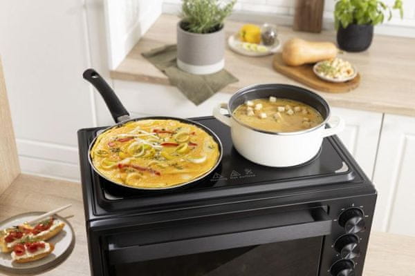 Notranjost mini pečice Gorenje