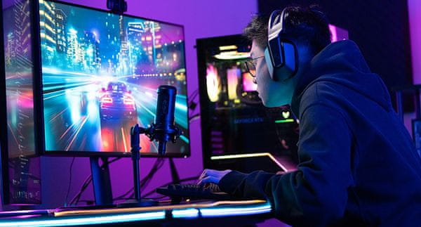 Crucial T710 4 TB PCIe Gen5 NVMe M.2 2280 SSD