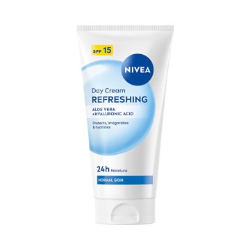 Nivea Vlažilna dnevna krema za normalno in mešano kožo SPF 15 Essential (dnevna krema) 50 ml