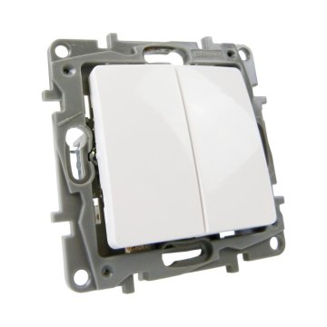 shumee Dvojno stopniščno stikalo 10A Niloe 764502 Legrand 2185