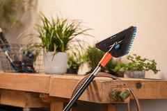 Gardena Cleansystem držalo S, s pretokom vode, 90 cm (18800-20)