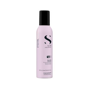 Nikcorp Oblikovalna pena Alfaparf Milano Semi Di Lino Flexible Mousse Veganska 250 ml srednje utrjevanje termo zaščita do 230 °C anti-frizz za elastično pričesko