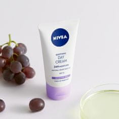 BEIERSDORF nivea 24-urna vlažilna pomirjujoča dnevna krema SPF 15 50 ml