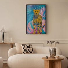 Artgeist Eksotični leopardji plakat - barvit portret geparda na ozadju tropskih listov