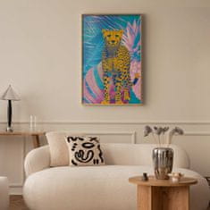 Artgeist Eksotični leopardji plakat - barvit portret geparda na ozadju tropskih listov