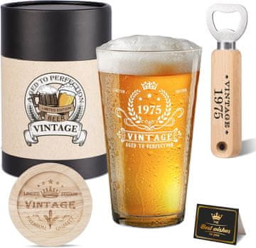Nikcorp Darilni komplet za 51. rojstni dan za moške, vintage steklen vrček za pivo 1975, odpirač iz nerjavečega jekla z lesenim ročajem, lesen podstavek, voščilnica, v okrasni darilni škatli, unikatno darilo