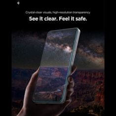 Spigen Kaljeno steklo za Samsung Galaxy S26 z aplikatorjem Glas.Tr Ez Fit Pro HD
