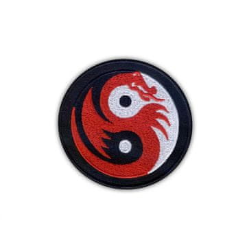 shumee Našitek Yin Yang belo-črno z rdečim zmajem - magnetna podlaga - vezen našitek/značka/emblem