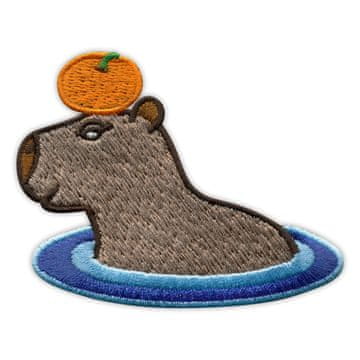 shumee Našitek kapibare, ki se kopa s pomarančami - samolepilna podlaga - vezen našitek/značka/emblem