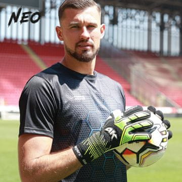 4keepers NEO volt NC junior | 4keepers NEO volt NC junior 4 vratarske rokavice