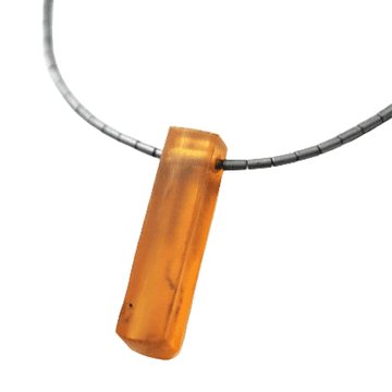 shumee Ogrlica iz medenega jantarja in hematita - Baltic Amber Collier