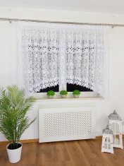 Že izdelana zavesa 300x160 cm s 3D vezenjem in gipur čipko, prišita v krivulji