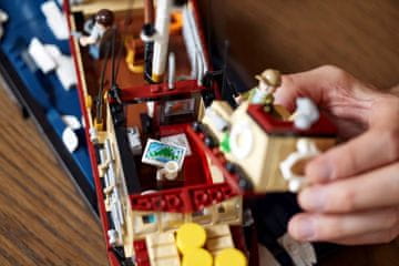 slomart LEGO IDEAS 21350 Jaws, 1497 delov, 3 minifigure, starost 18+