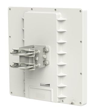 Mikrotik MikroTik QRT 5 brezžični usmerjevalnik 5 GHz, bela