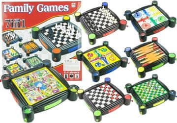 slomart LEAN TOYS Set 7 družabnih iger: Šah, Človek ne jezi se, Kače in lestve