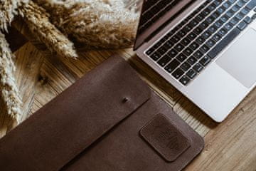 shumee Temno rjava ročno izdelana torbica za MacBook 16" z zavihkom