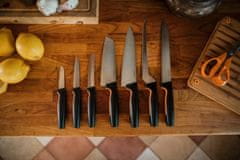 Fiskars Fiskarsov funkcionalni kuhinjski nož Santoku za rezanje rib, zelenjave in mesa