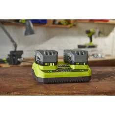Ryobi polnilnik 18V/2 priključka