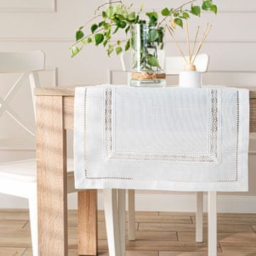 shumee Selvia bel prt iz blaga z gipur čipko 38x140 cm