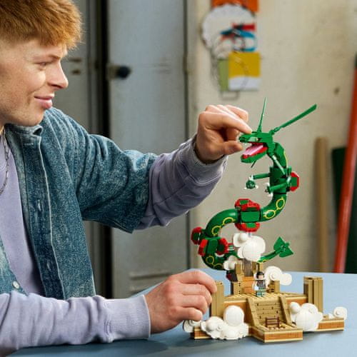 Impresiven model z nastavljivimi detajli