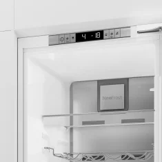 Beko Vgradni hladilnik BCNA275E4SN