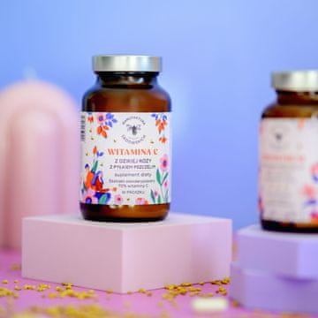 Vitamin C iz divje vrtnice s čebeljim cvetnim prahom
