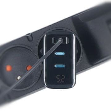 Nov stenski polnilnik GaN QC 4+ PD 3.0 USB-A USB-C x2 65W MD-6583R z zaslonom