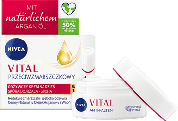 shumee 715869 NIVEA Vital hranilna dnevna krema proti gubam SPF15 50 ml