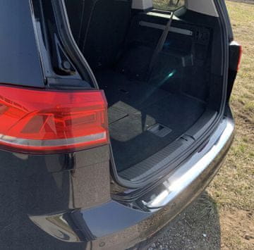 VW Golf Sportsvan - KROMIRANA LETEV ZA ZADNJI ODBIJAČ