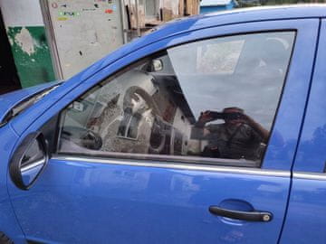 Škoda Fabia 1 HB KROMIRANE LETVE BOČNIH OKEN VRAT