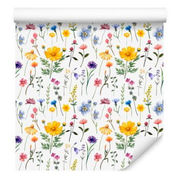 Tapeta z divjim cvetjem v beli, svetlo sivi, krem in koralni barvi 50x1000 cm
