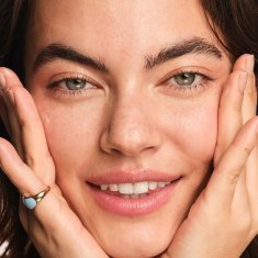 Avon - gladilni serum proti gubam s čistim retinolom 0,1% 30 ml
