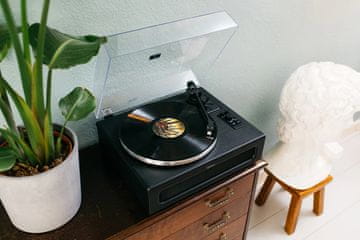 LENCO Lenco LS-430BK gramofon z jermenom, črn