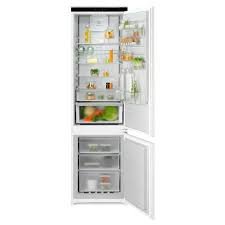 Electrolux vgradni hladilnik z zamrzovalnikom ENA7CE19S