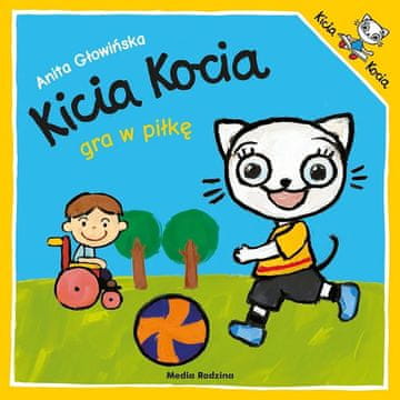 Muca se igra z žogo