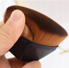ČOPIČ ZA ENAKOMEREN NANOS PODLAGE VISOKE GOSTOTE, MEHAK