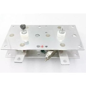 slomart Dedra polnilnik akumulatorjev 12V/24V 15A/7.5A